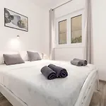 Bora Apartmán Pula