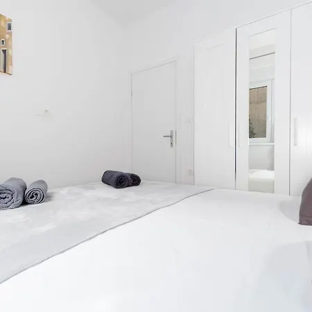Bora Apartment Pula